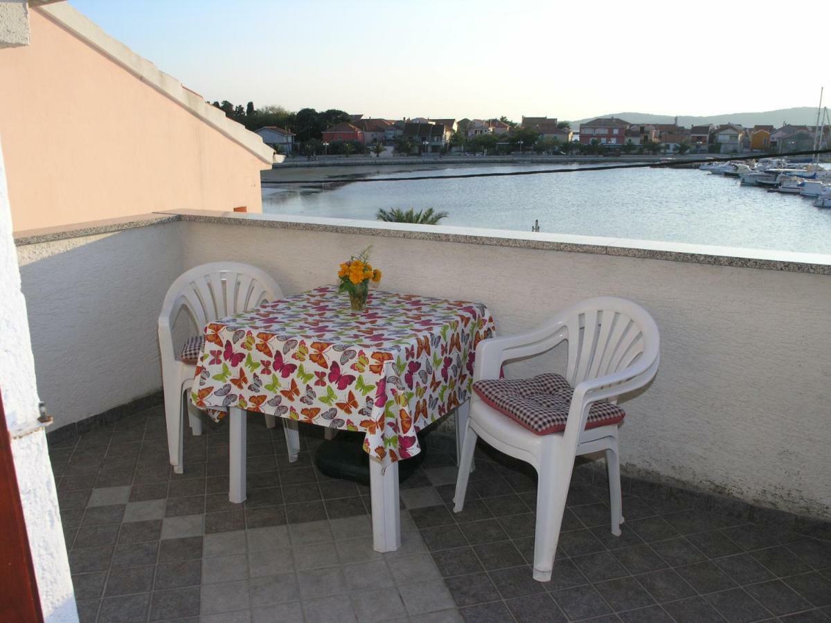 Vala Apartmani Bibinje Exterior photo